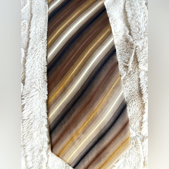 John Ashford 100% Silk Brown and Tan Striped Tie - Picture 2 of 6